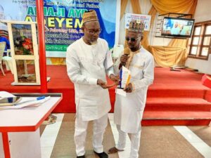 Presentation of award to the Guest Speaker